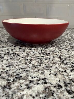 Noritake colorwave raspberry Serving Bowl